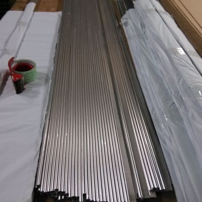 Beli Custom 316 stainless steel trim profil datar dengan pelindung film 2,5m panjang online manufacture